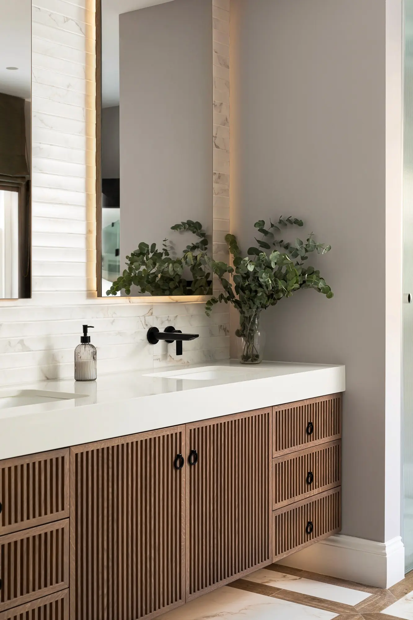 Fluted vanity unit and stone bathroom counter